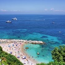 Spiagge variegate e mare turchese